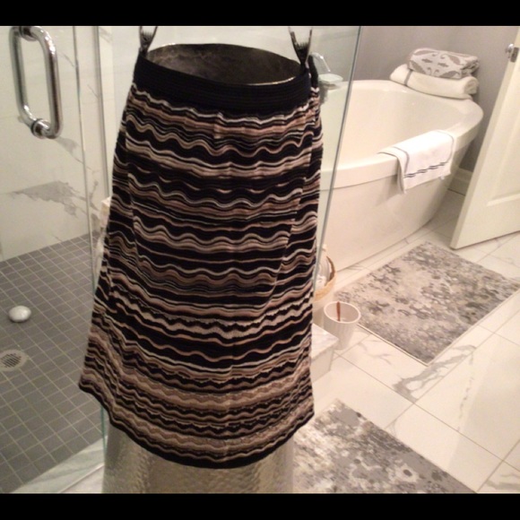 COPY - Vintage missoni skirt knee length size 40 or a small black knit final pr… - Picture 7 of 13
